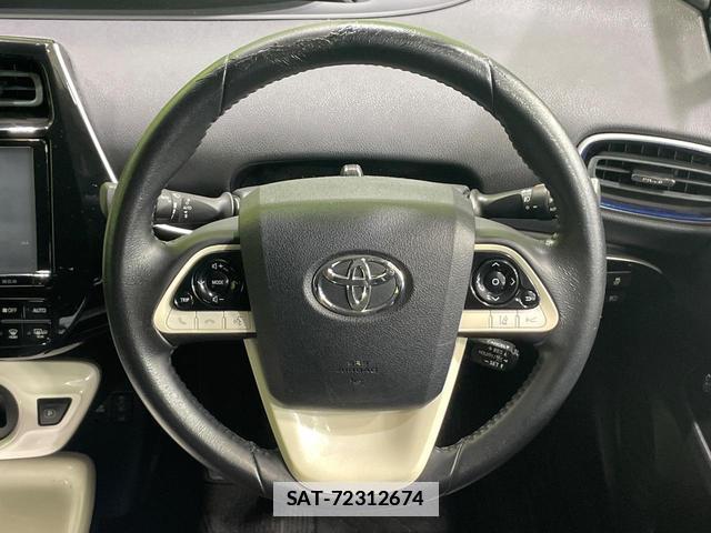 Toyota PRIUS 2016-09 7935943-10