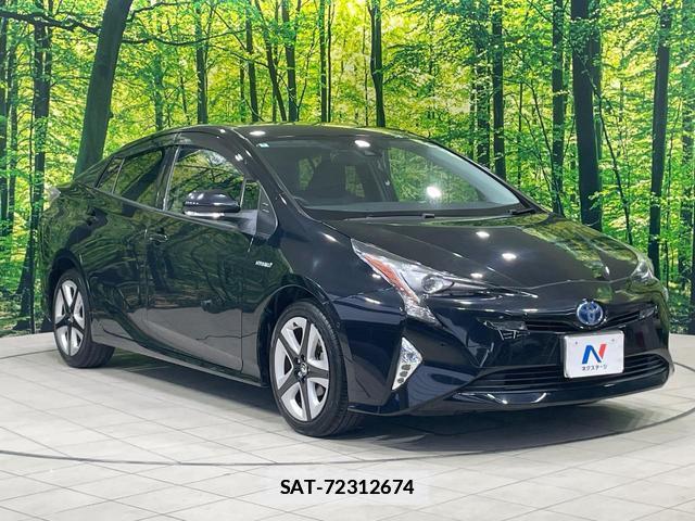Toyota PRIUS 2016-09 7935943-15