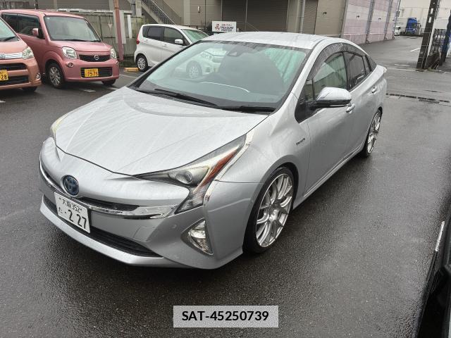 Toyota PRIUS 2018-01 7936287-1
