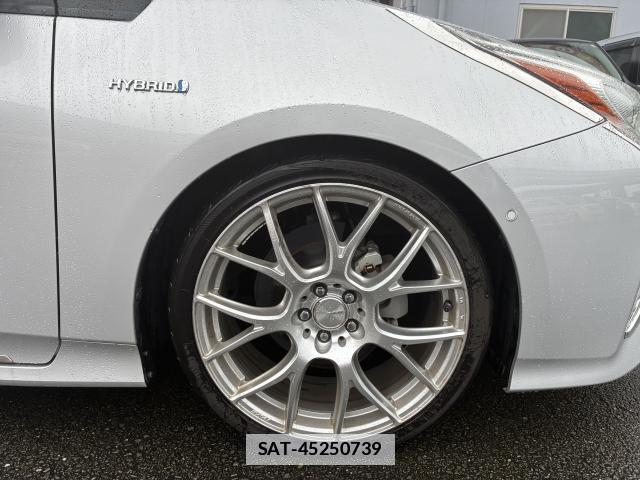 Toyota PRIUS 2018-01 7936287-14
