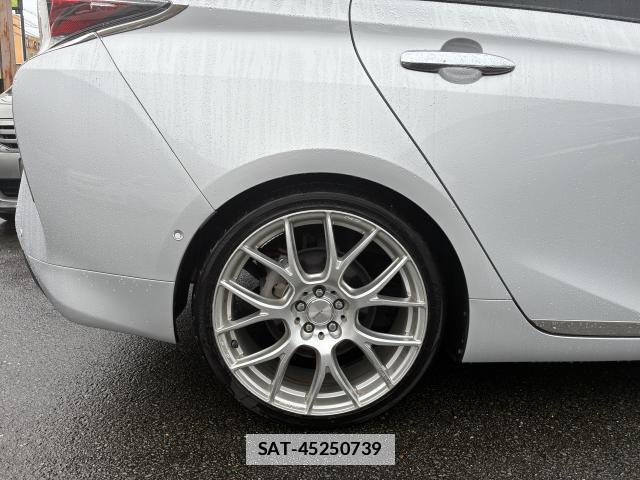 Toyota PRIUS 2018-01 7936287-15