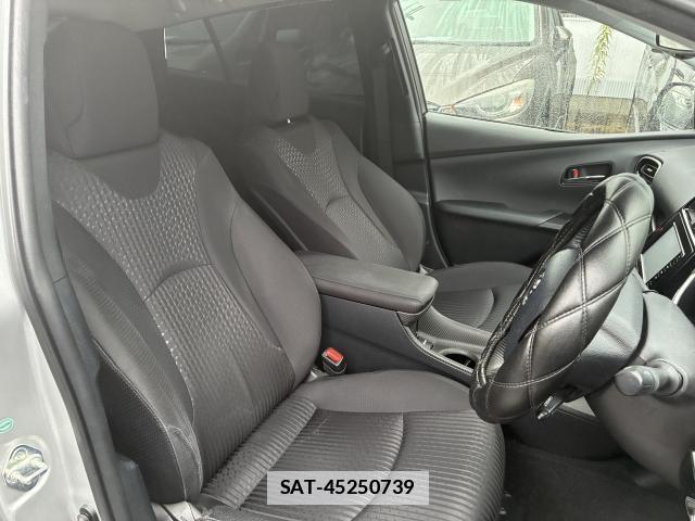 Toyota PRIUS 2018-01 7936287-5