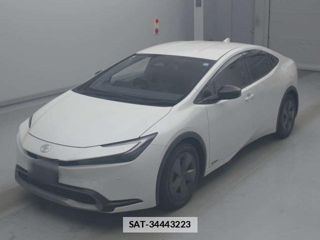 Toyota PRIUS 2024-04 7936491-10