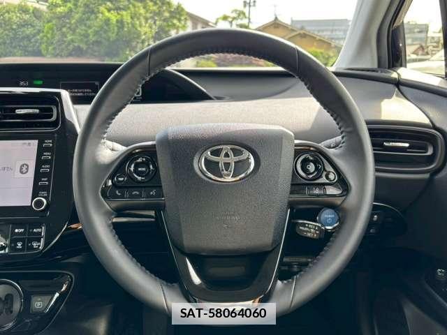 Toyota PRIUS 2022-01 7936524-10