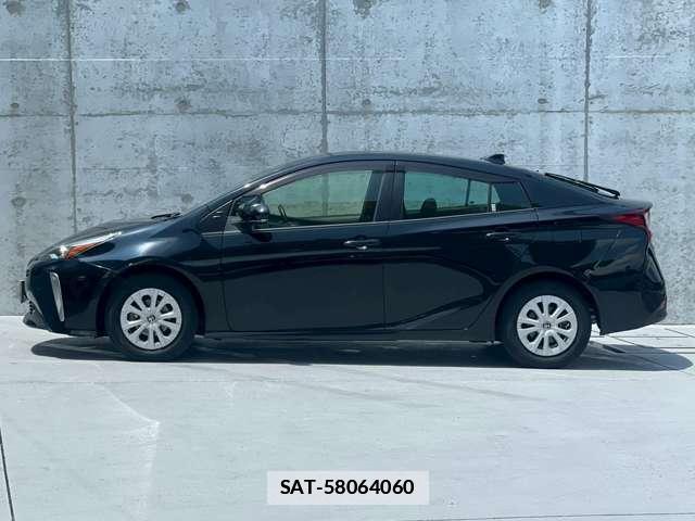 Toyota PRIUS 2022-01 7936524-2