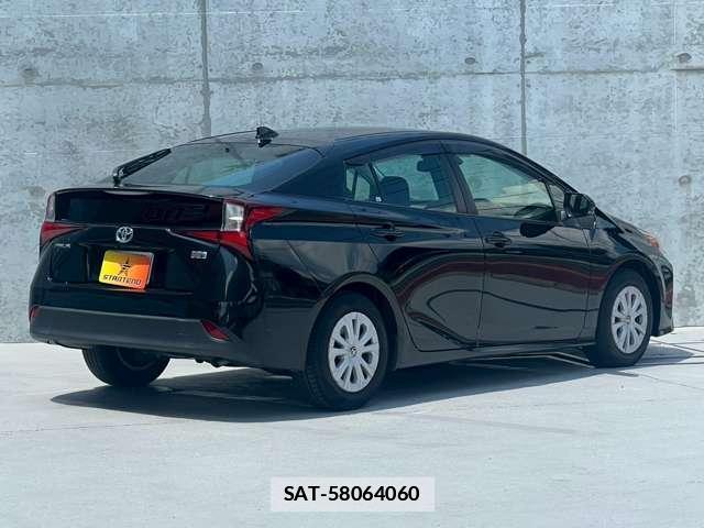 Toyota PRIUS 2022-01 7936524-3