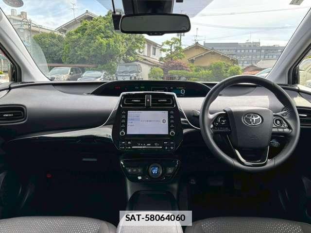 Toyota PRIUS 2022-01 7936524-4