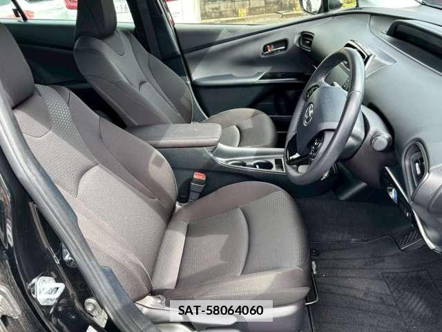 Toyota PRIUS 2022-01 7936524-5