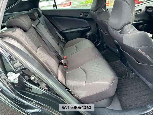 Toyota PRIUS 2022-01 7936524-7