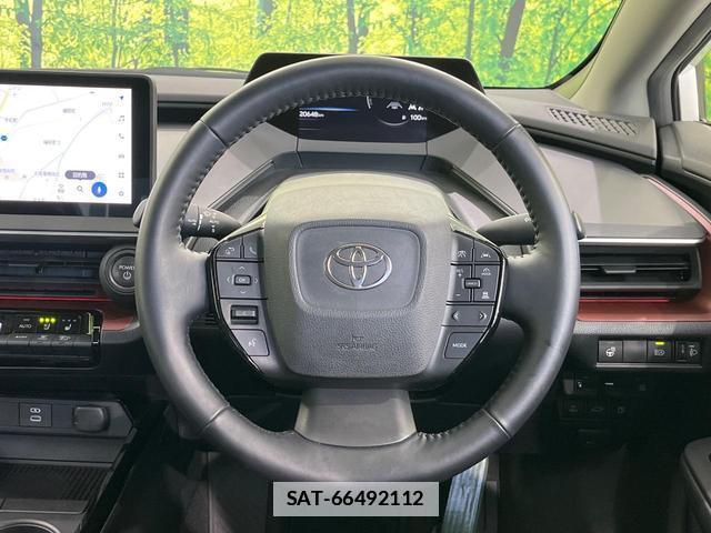 Toyota PRIUS 2023-05 7936759-10