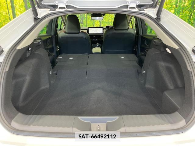 Toyota PRIUS 2023-05 7936759-9