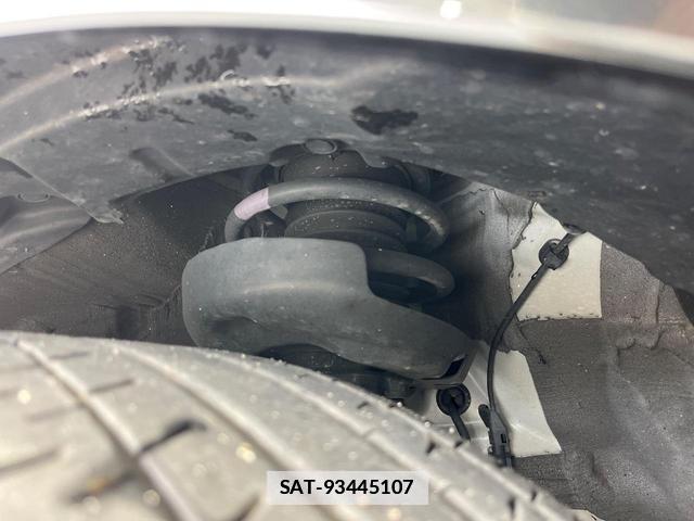 Toyota PRIUS 2023-06 7936763-19