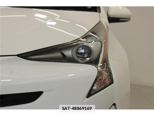 Toyota PRIUS 2017-02 7936872-14