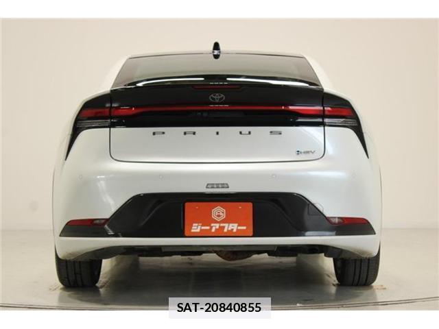 Toyota PRIUS 2025-04 7936874-10