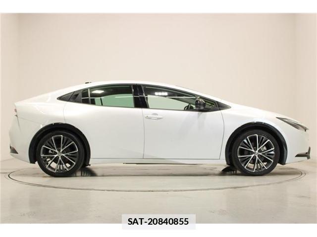Toyota PRIUS 2025-04 7936874-12
