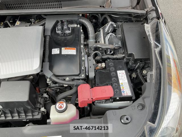 Toyota PRIUS 2016-12 7937259-18