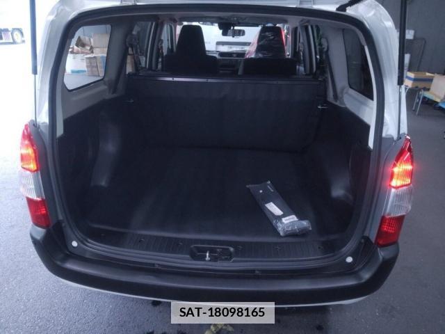 Toyota PROBOX 2023-04 7933878-4