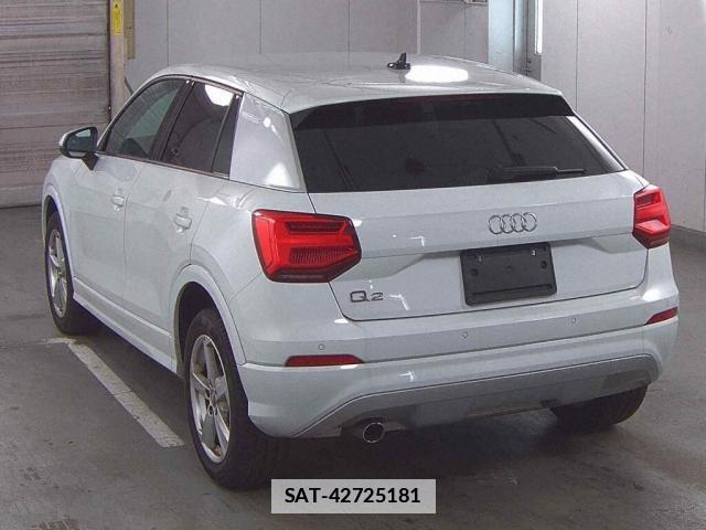 Audi Q2 2019-09 7935990-5