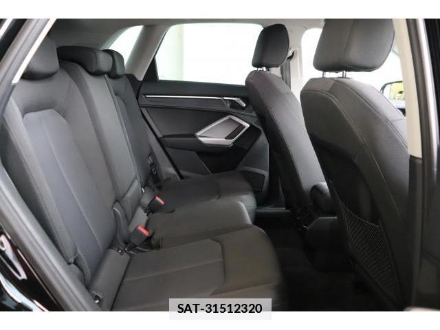 Audi Q3 2022 7936142-16