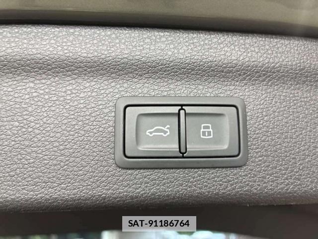 Audi Q3 2023-01 7936504-8