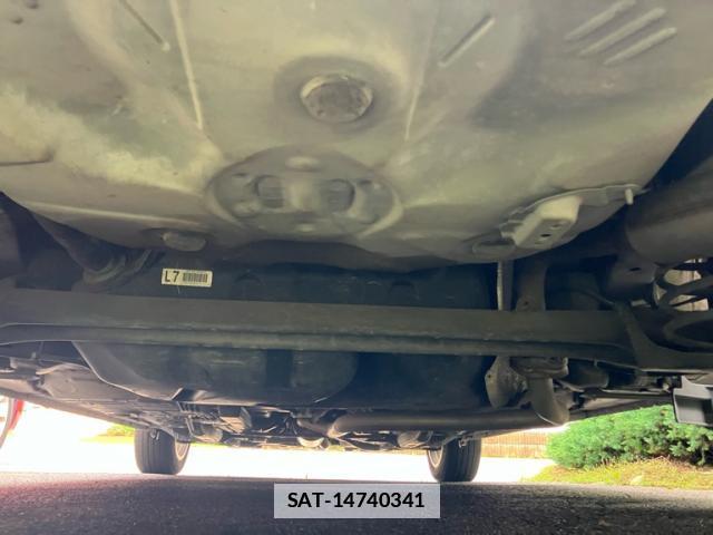 Toyota RACTIS 2012-12 7934711-13