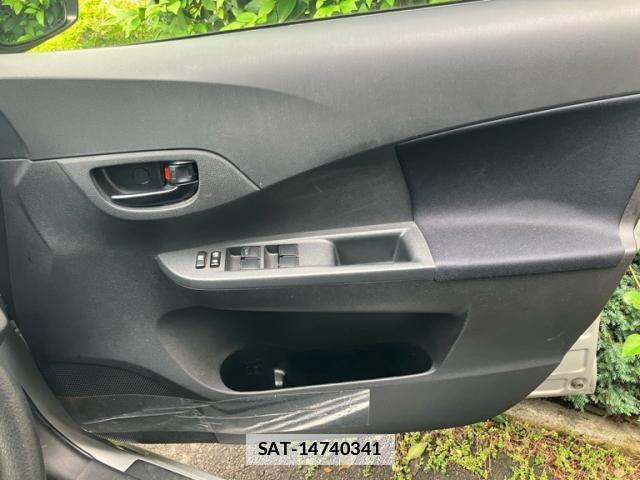 Toyota RACTIS 2012-12 7934711-7