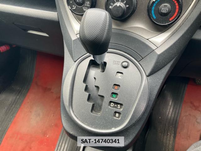 Toyota RACTIS 2012-12 7934711-9