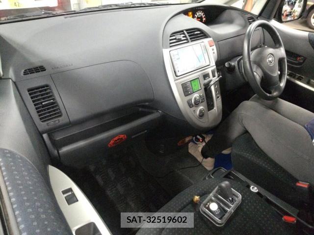 Toyota RACTIS 2008-06 7936005-2
