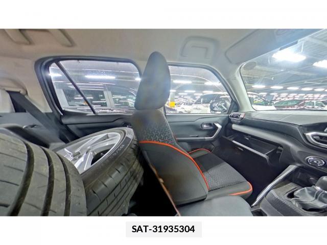 Toyota RAIZE 2021-05 7936618-4