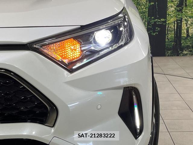 Toyota RAV4 PHV 2021-08 7937174-11