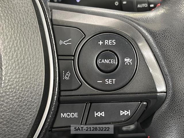 Toyota RAV4 PHV 2021-08 7937174-6