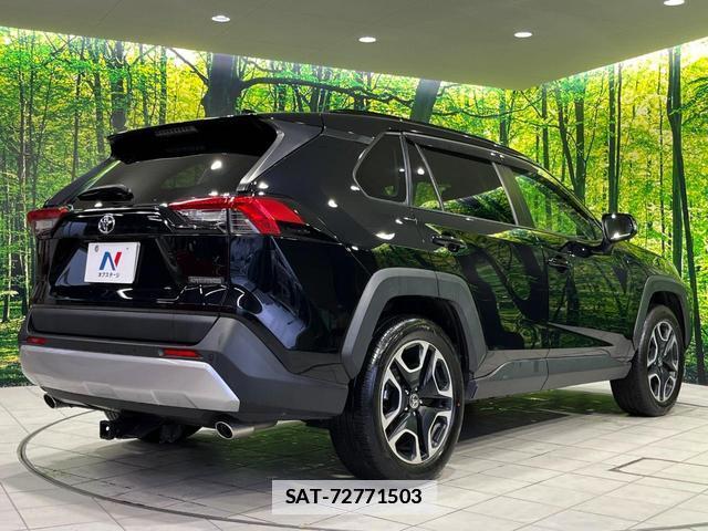 Toyota RAV4 2021-04 7934194-16