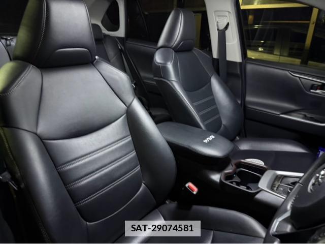 Toyota RAV4 2020-10 7935336-4