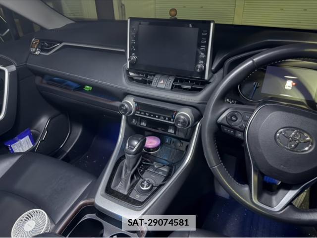 Toyota RAV4 2020-10 7935336-7