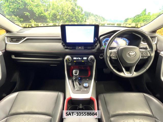 Toyota RAV4 2023-10 7935587-1