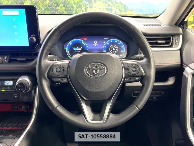 Toyota RAV4 2023-10 7935587-10