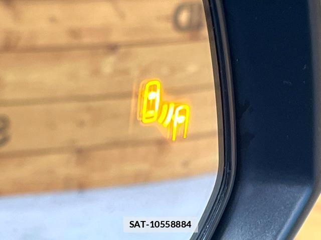 Toyota RAV4 2023-10 7935587-5