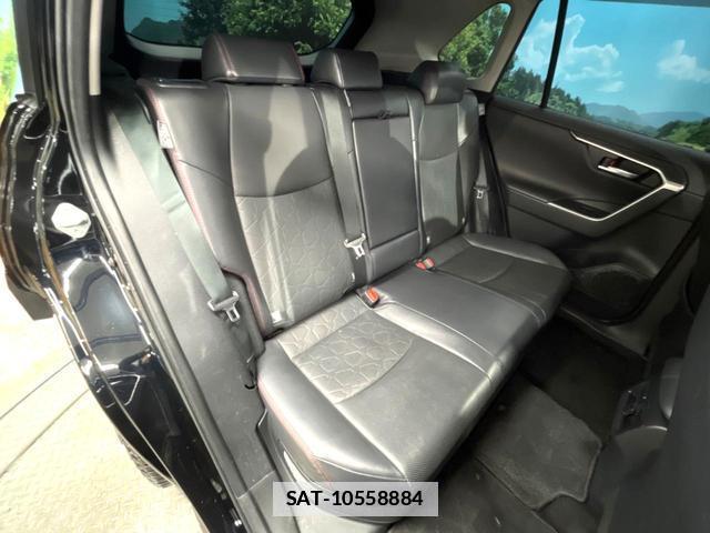Toyota RAV4 2023-10 7935587-8