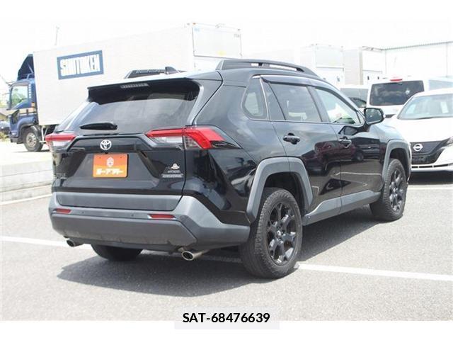 Toyota RAV4 2021-07 7935826-15