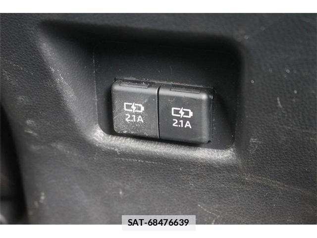 Toyota RAV4 2021-07 7935826-5