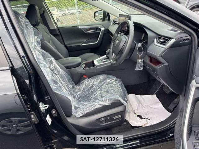 Toyota RAV4 2024-06 7936473-3
