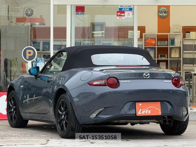Mazda ROADSTER 2022-03 7934271-6