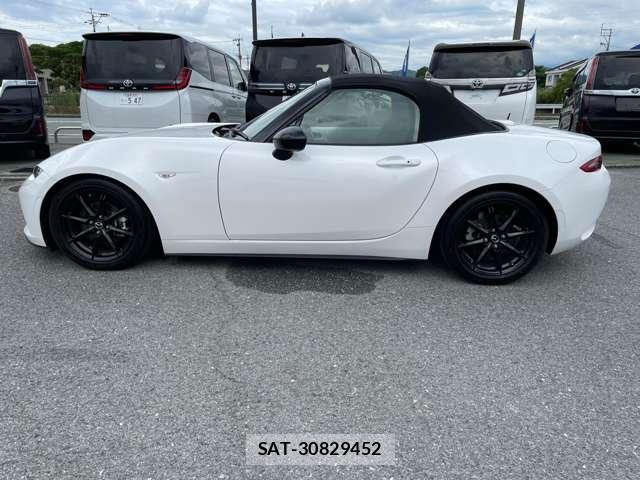 Mazda ROADSTER 2024-12 7936555-9