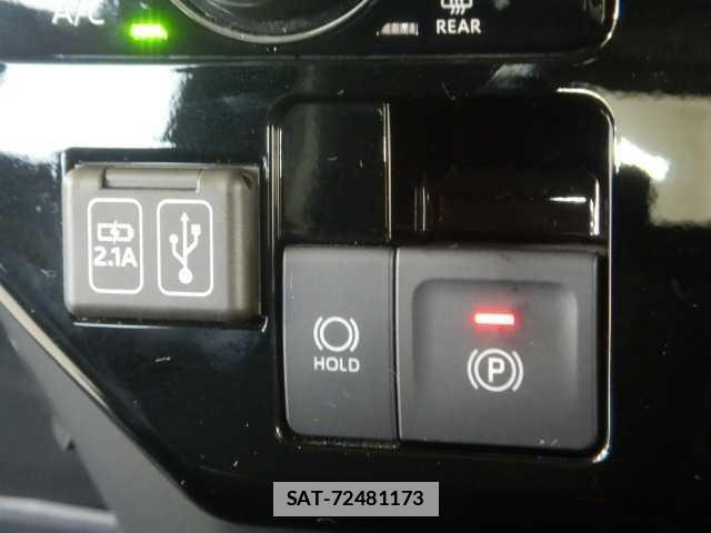 Toyota ROOMY 2024-09 7936035-9
