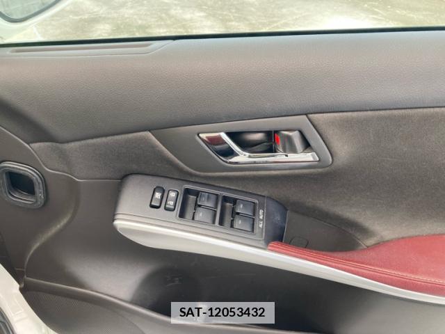 Toyota SAI 2014-02 7935632-5