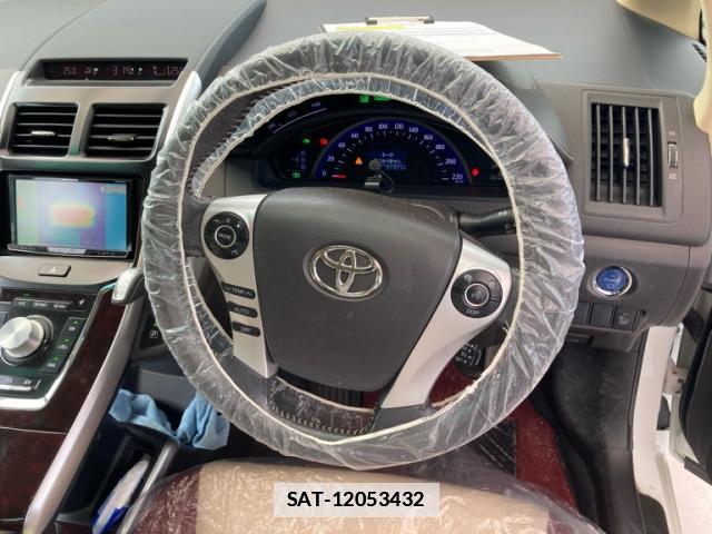 Toyota SAI 2014-02 7935632-7