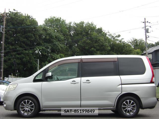 Nissan SERENA 2005-06 7934717-10