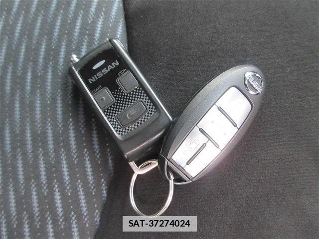 Nissan SERENA 2015-09 7935278-16