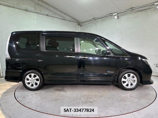 Nissan SERENA 2013-11 7936313-16
