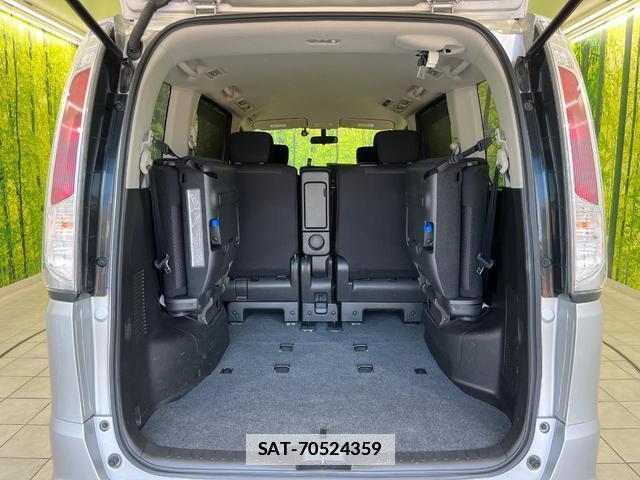 Nissan SERENA 2013-10 7936757-10